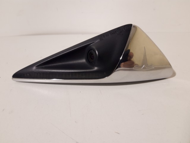 Passenger Side Fender Marker Camera (Right side)